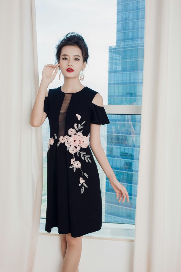 Achetez des robes femme modernes pour chaque occasion